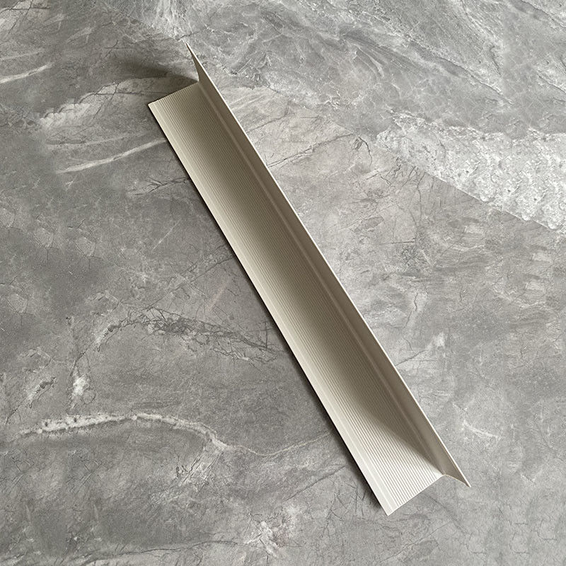 Panel Dinding PVC Tepi Sudut Potong Lebar 40 * 40mm 30 * 30mm 25 * 25mm