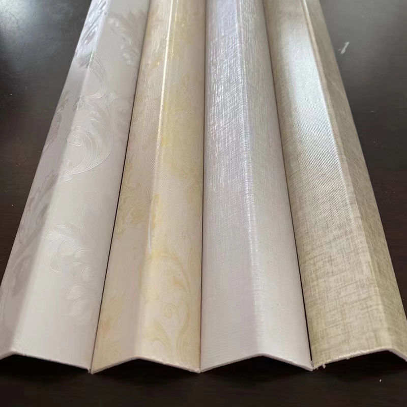 Panjang 3m 4m 5,4m WPC Square Corner Produk Embossing